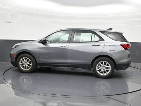 Used 2024 Chevrolet Equinox LS FWD image 2
