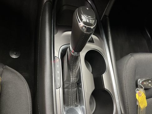 Used 2016 Chevrolet Malibu LT FWD image 21