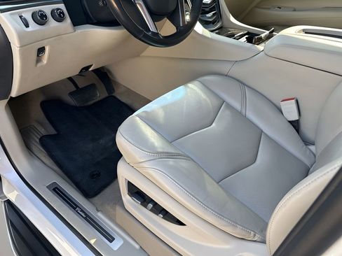 Used 2019 Cadillac Escalade Premium Luxury image 29