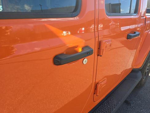 New 2025 Jeep Gladiator Sport image 13