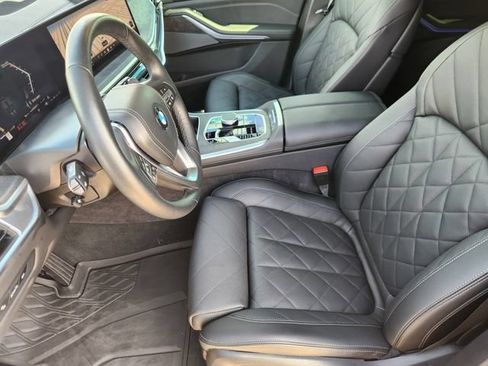 Used 2025 BMW X5 sDrive40i w/ Climate Comfort Package RWD image 13