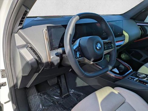 Used 2025 BMW X3 xDrive30i w/ Premium Package image 10