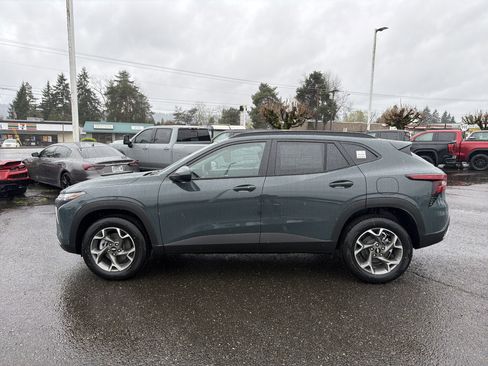 New 2026 Chevrolet Trax LT w/ Driver Confidence Package image 2