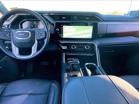 Used 2024 GMC Sierra 1500 Denali w/ Technology Package image 8