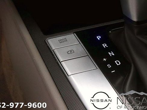 Used 2024 Hyundai Elantra SEL FWD image 18