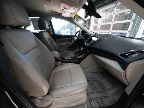 Used 2014 Ford Escape Titanium image 27
