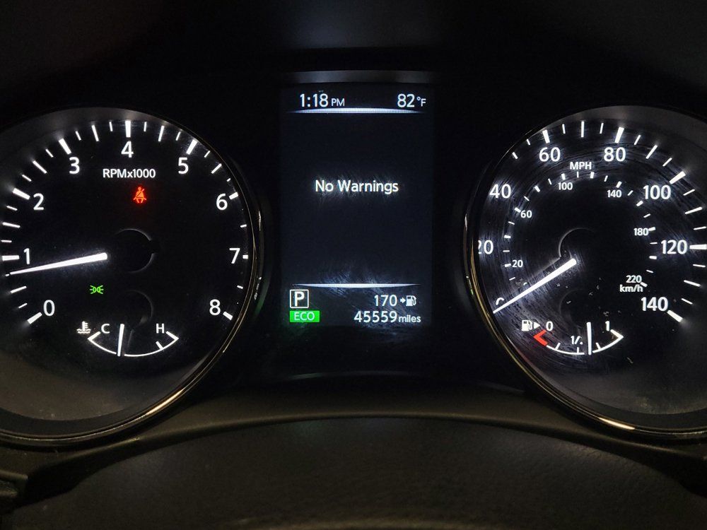 Used 2017 Nissan Rogue SV AWD/4WD image 23