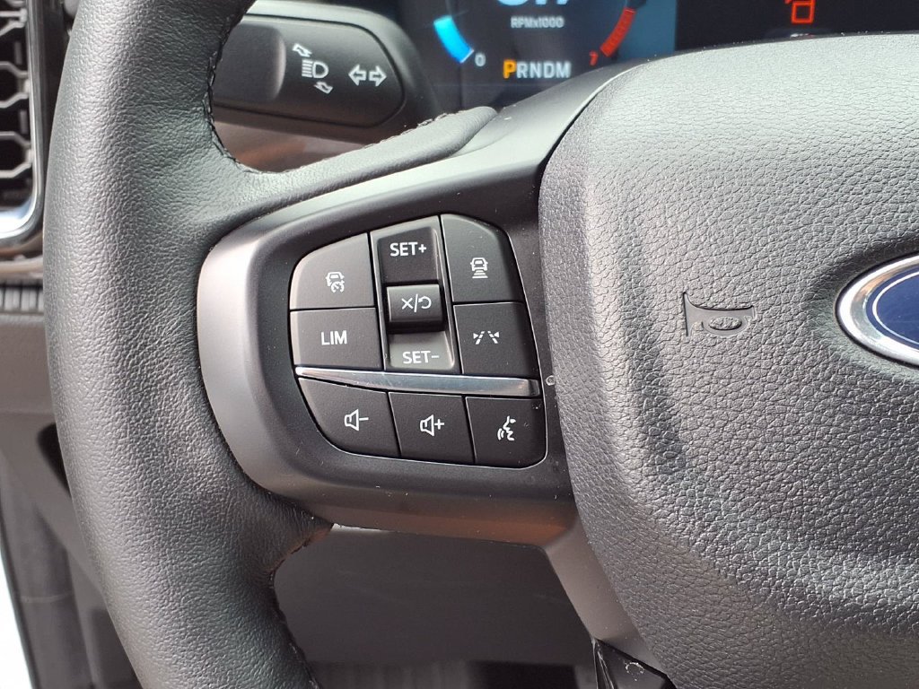 Used 2025 Ford Ranger Lariat w/ FX4 Off-Road Package AWD/4WD image 37