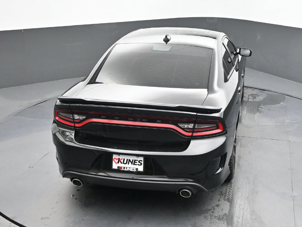 Used 2022 Dodge Charger R/T w/ Plus Group RWD image 12