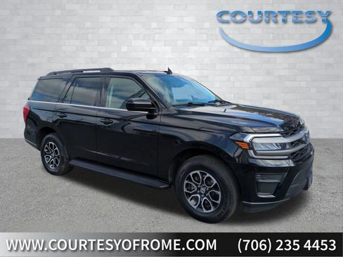 Certified 2024 Ford Expedition XLT image 1