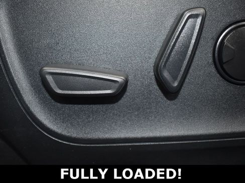 Used 2024 Ford Escape Platinum image 8