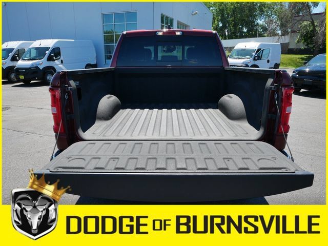 Used 2025 RAM 1500 Laramie AWD/4WD image 11