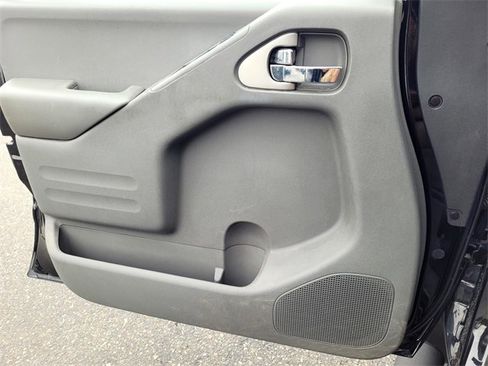 Used 2018 Nissan Frontier SV w/ Value Truck Package image 12