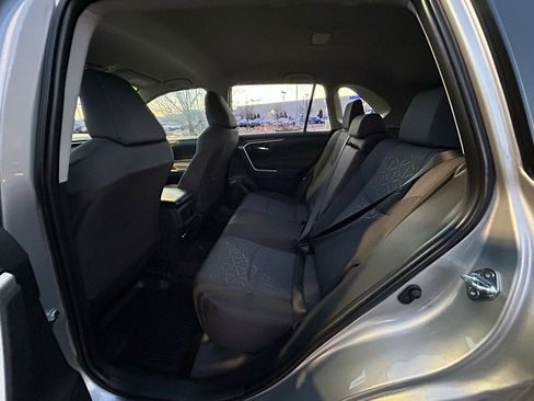 Used 2025 Toyota RAV4 XLE image 23