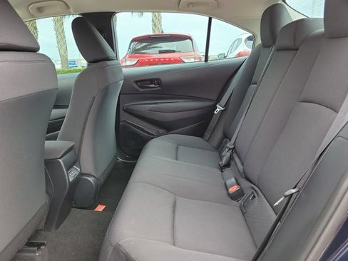 Used 2025 Toyota Corolla LE FWD image 11