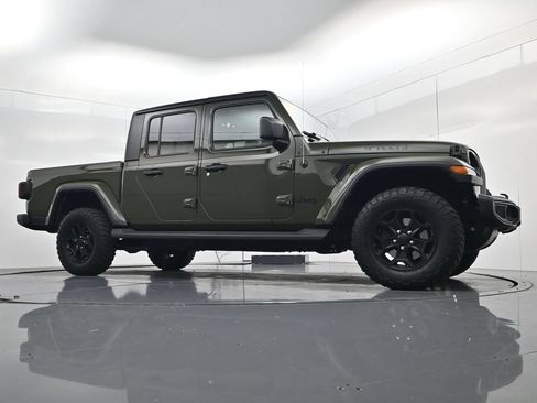 Used 2021 Jeep Gladiator Sport AWD/4WD image 37