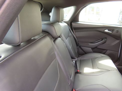 Used 2017 Ford Focus ST w/ Equipment Group 402A image 42