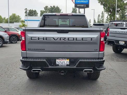Used 2021 Chevrolet Silverado 1500 LT Trail Boss w/ Convenience Package II AWD/4WD image 6