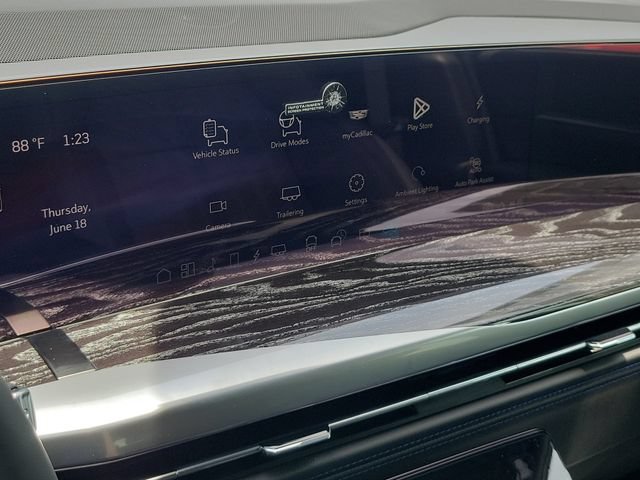 New 2026 Cadillac Escalade IQ Sport 1 w/ LPO, Floor Liner Package AWD/4WD image 28