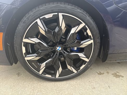 New 2026 BMW 550e xDrive AWD/4WD image 28