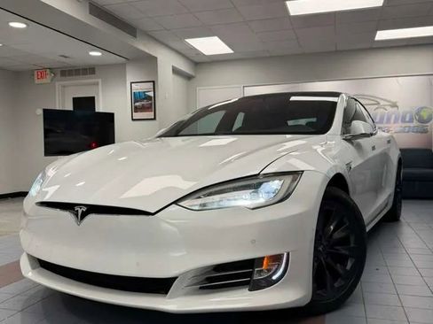 Used 2020 Tesla Model S Long Range AWD/4WD image 3