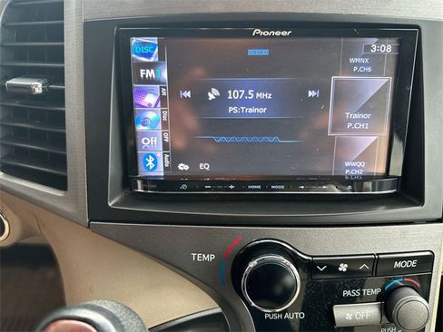 Used 2009 Toyota Venza image 17