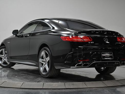 Used 2016 Mercedes-Benz S 63 AMG 4MATIC Coupe image 18