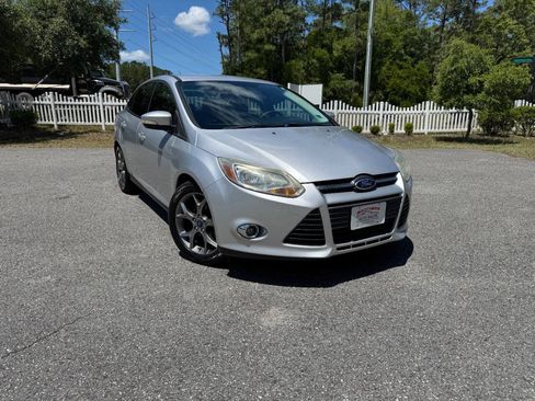 Used 2014 Ford Focus SE w/ Equipment Group 201A FWD image 37
