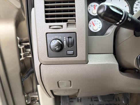 Used 2009 Dodge Ram 3500 Truck SLT w/ Trailer Tow Group AWD/4WD image 10