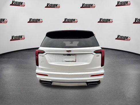 Used 2021 Cadillac XT6 Premium Luxury image 6