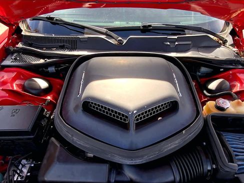 Used 2014 Dodge Challenger R/T image 25