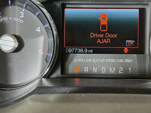 Used 2015 Ford F250 Lariat w/ Lariat Interior Package AWD/4WD image 18