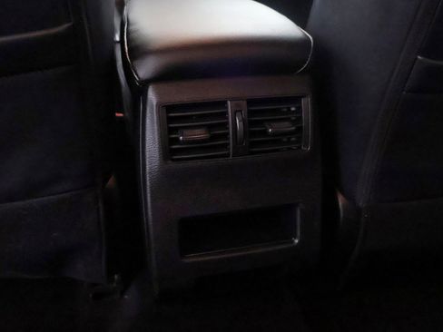 Used 2023 Mitsubishi Outlander SE image 51