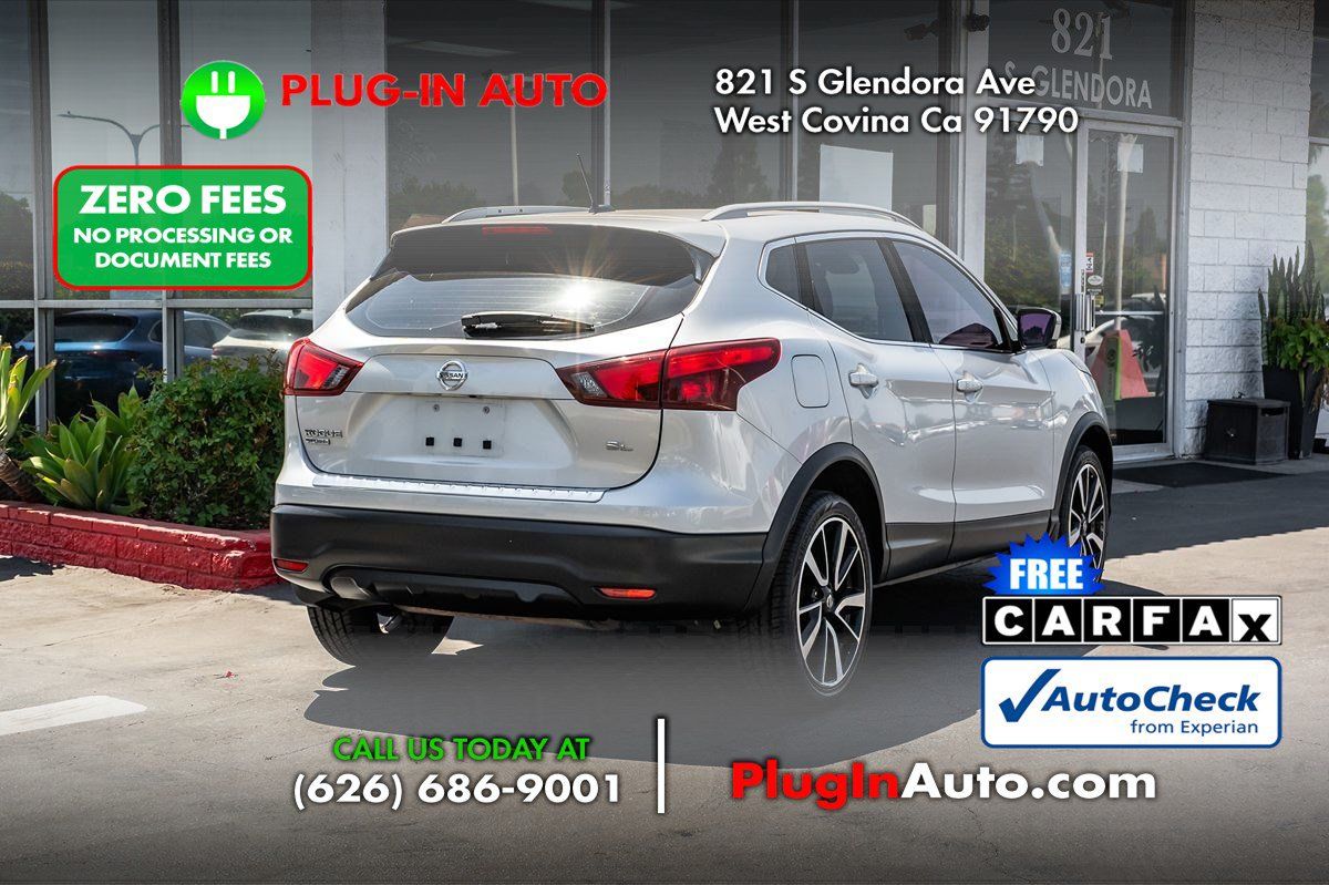 Used 2017 Nissan Rogue Sport SL w/ SL Premium Package FWD image 6