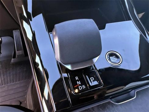 New 2025 Land Rover Range Rover Sport Dynamic SE image 24