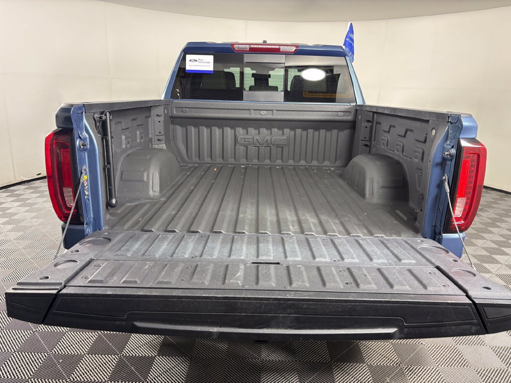 Used 2024 GMC Sierra 1500 SLT w/ SLT Premium Plus Package AWD/4WD image 31