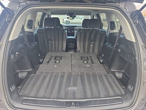 Used 2023 Jeep Grand Cherokee L Laredo AWD/4WD image 39