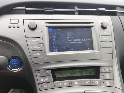 Used 2015 Toyota Prius Two FWD image 15