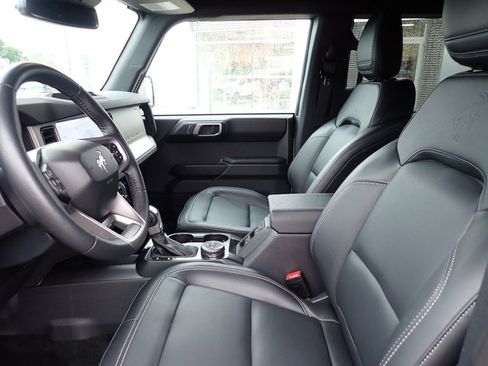 Used 2025 Ford Bronco Outer Banks AWD/4WD image 15
