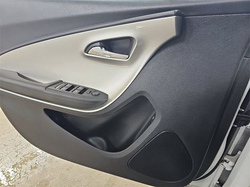 Used 2012 Chevrolet Volt image 29