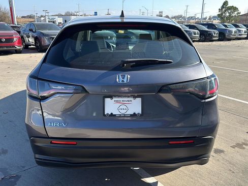 Used 2023 Honda HR-V LX image 8