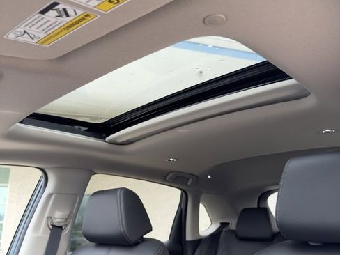 Certified 2025 Honda HR-V EX-L image 15