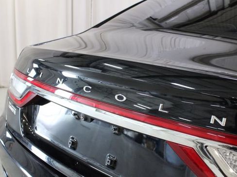 Used 2017 Lincoln Continental Select w/ Climate Package AWD/4WD image 31