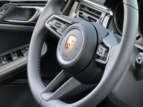 New 2026 Porsche Macan image 23