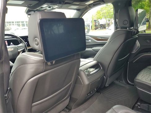 Used 2023 Cadillac Escalade ESV Sport Platinum w/ LPO, ONYX Package image 13