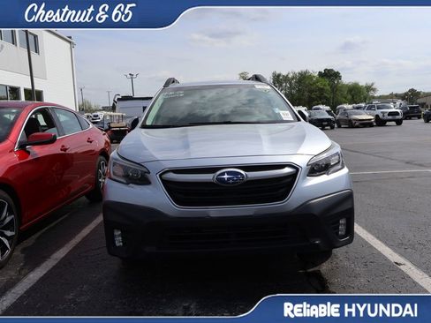 Used 2022 Subaru Outback Premium w/ Popular Package #1 AWD/4WD image 2