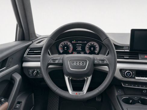 Certified 2025 Audi Q5 2.0T Premium Plus w/ Premium Plus Package AWD/4WD image 23