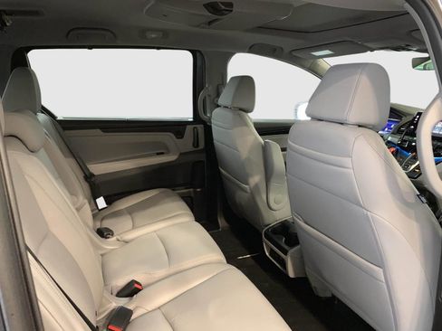 Used 2023 Honda Odyssey Touring image 47