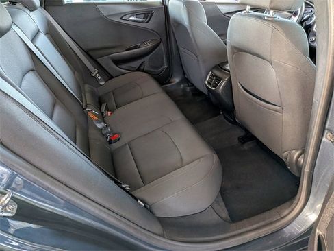 Used 2020 Chevrolet Malibu LT image 31