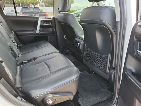 Used 2016 Toyota 4Runner Limited image 27